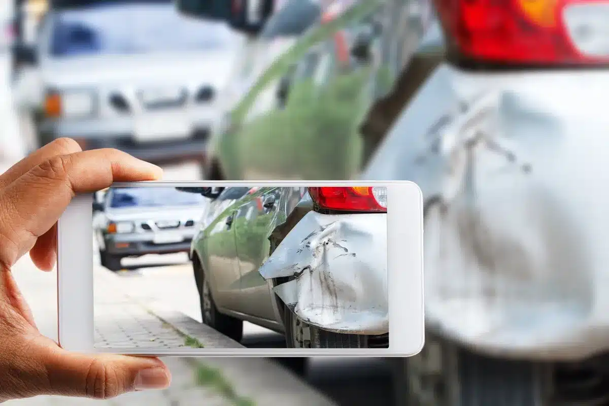 Why Timing Matters in Gathering Evidence After an Accident